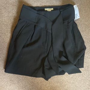 H and m shorts